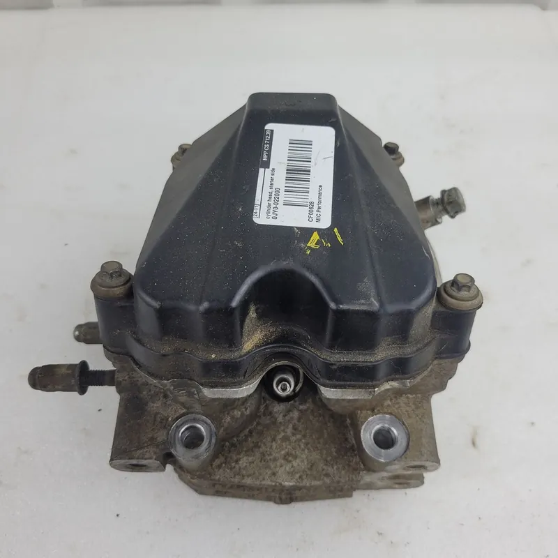 cylinder head, starter side Exclusif